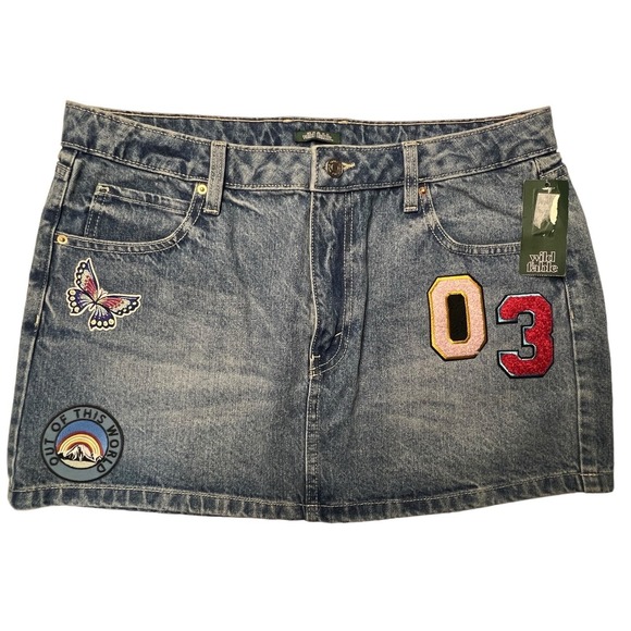 Wild Fable Denim Mini Skirt 8 Blue Medium‎ Wash Patches Trendy Collegiate New - Picture 2 of 9